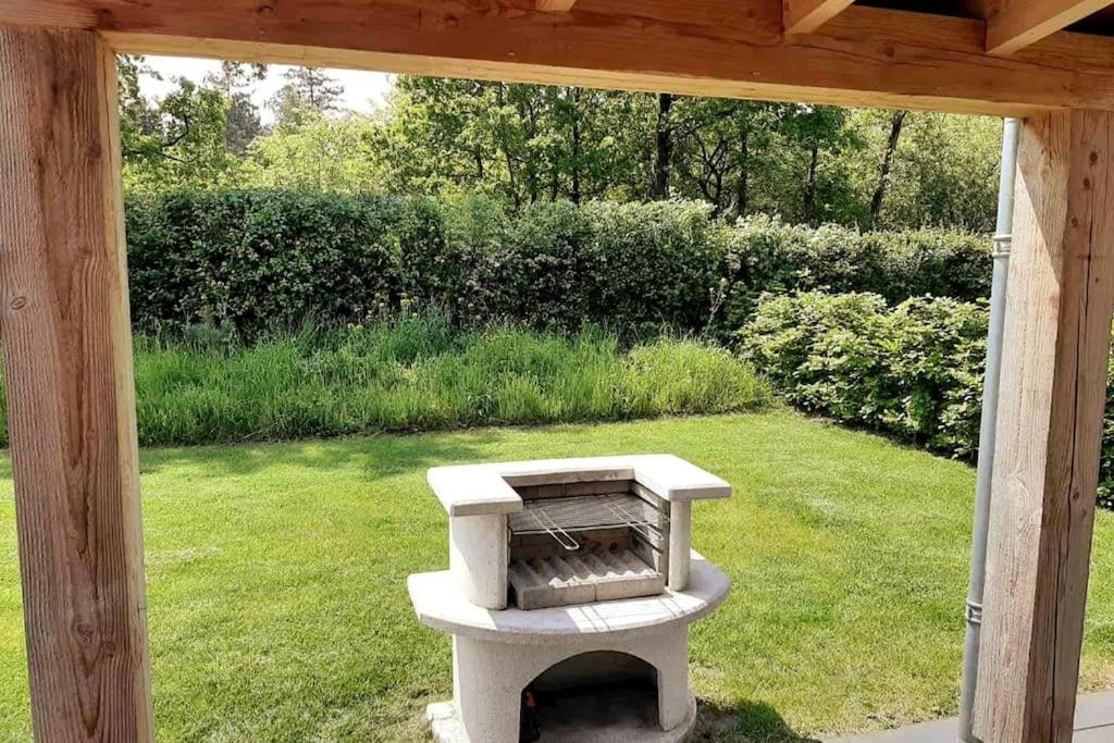 Vakantiehuis Eikzicht Gelegen Aan Het Bos Elsloo (Friesland) Exterior foto